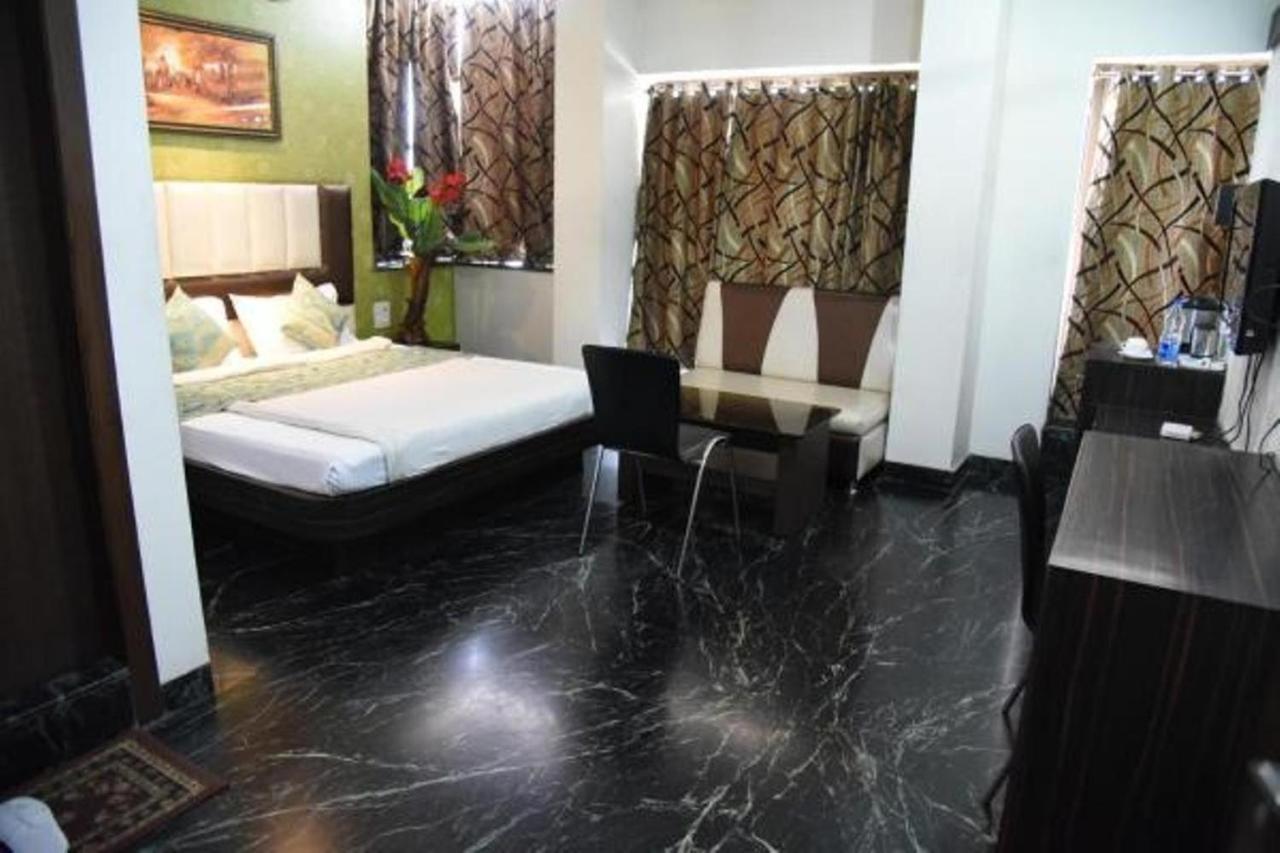 Hotel Pink Pearl Raigarh Kültér fotó