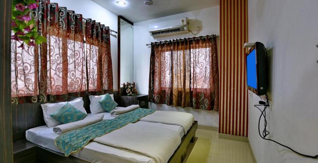 Hotel Pink Pearl Raigarh Kültér fotó
